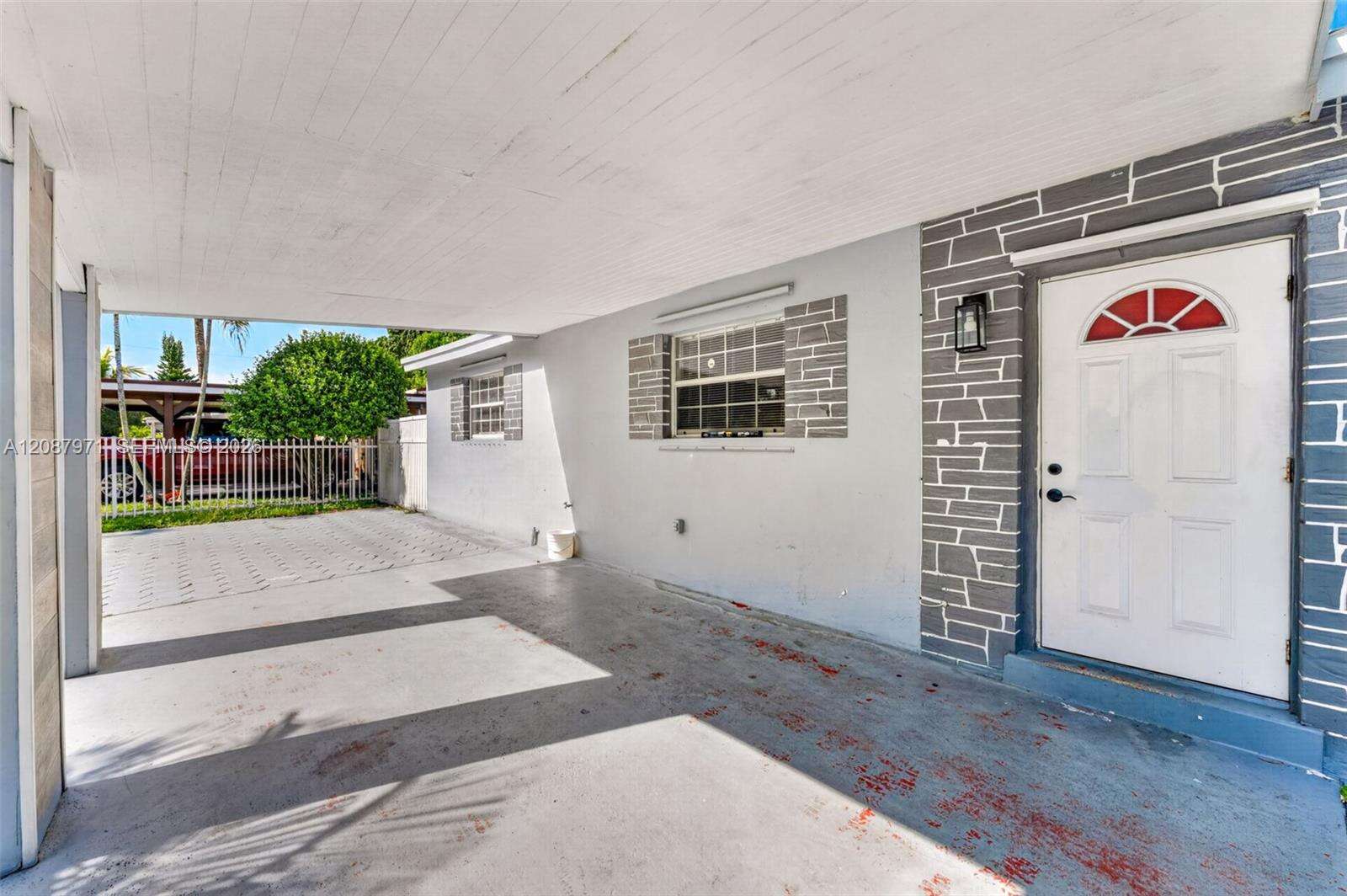 Hollywood | 730 64th Ave N/A | Picture 5