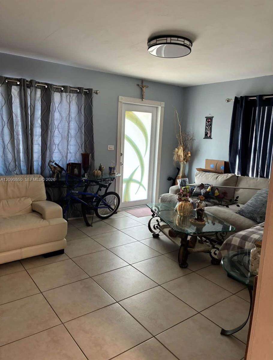 Miami | 10665 6 St N/A | Picture 13