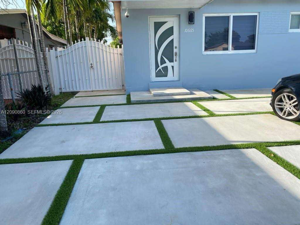 Miami | 10665 6 St N/A | Picture 4