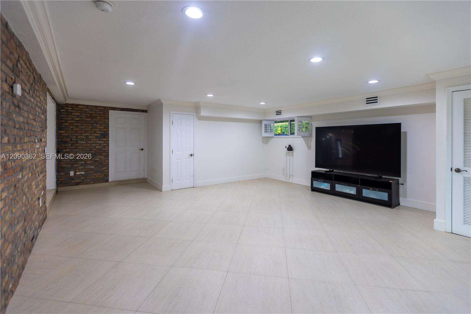 Miami | 4301 85th Ave N/A | Picture 17