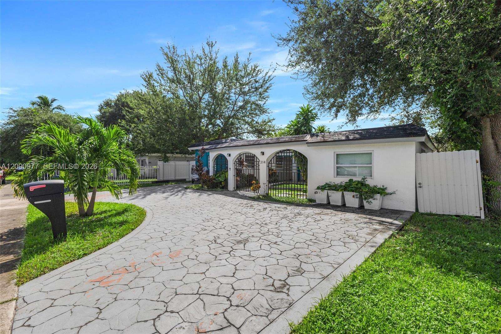 Miami | 314 106th St N/A | Picture 2