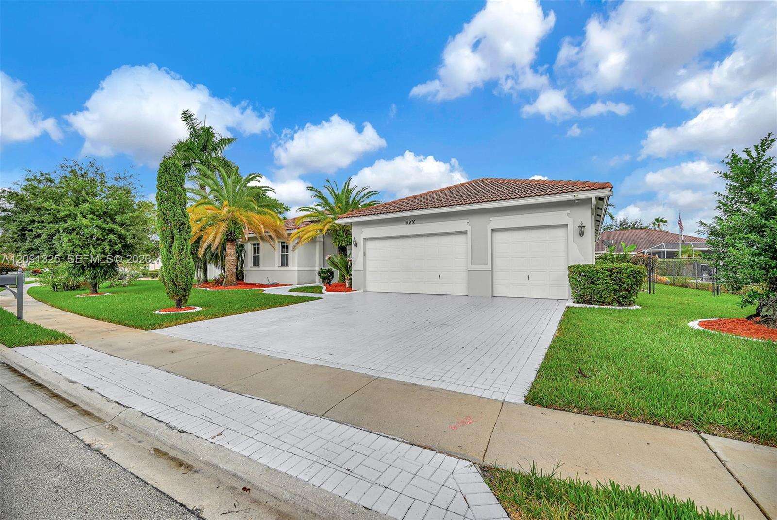 Pembroke Pines | 15976 4th St N/A | Picture 62
