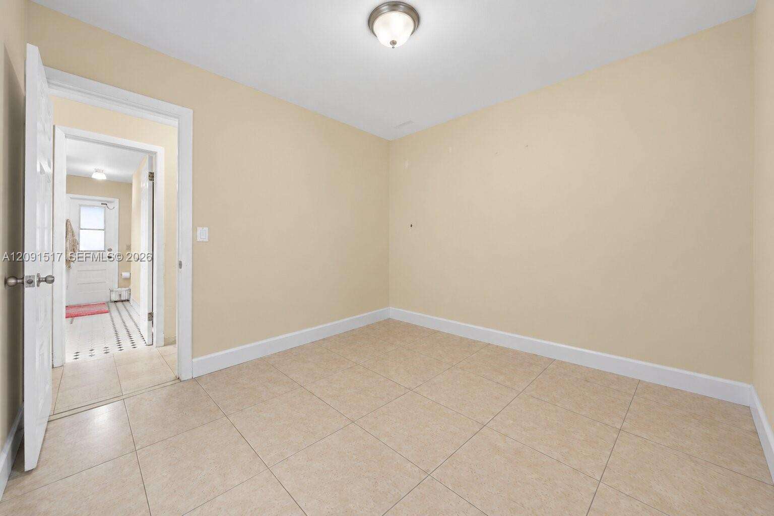 Miami | 15221 158th St N/A | Picture 17