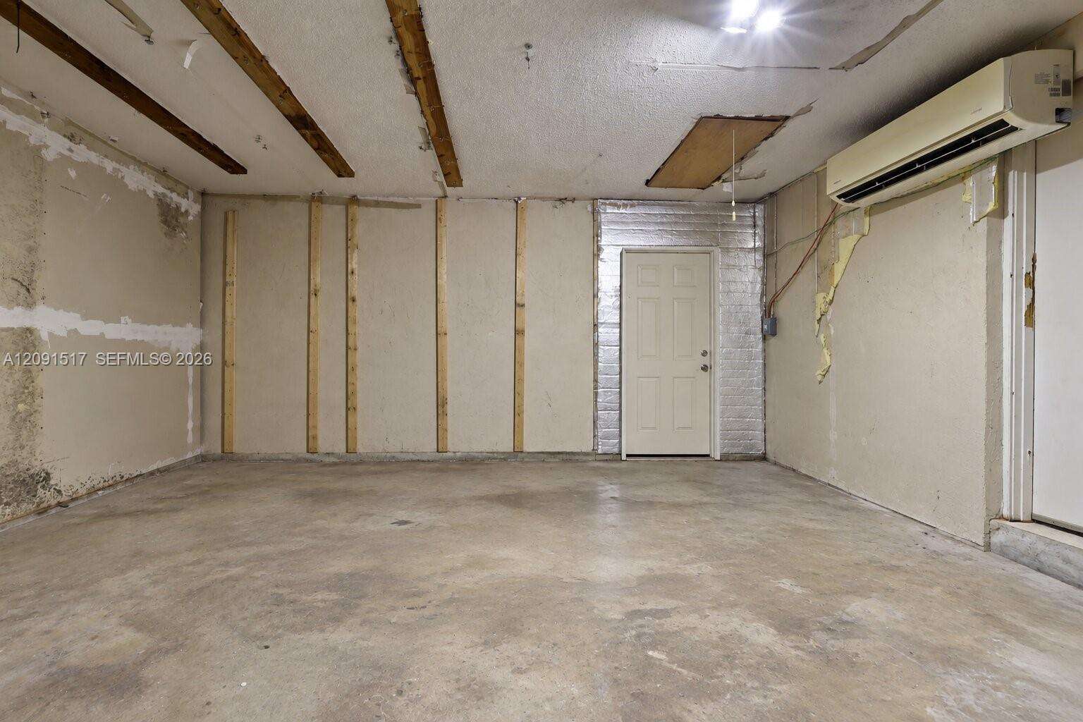 Miami | 15221 158th St N/A | Picture 25