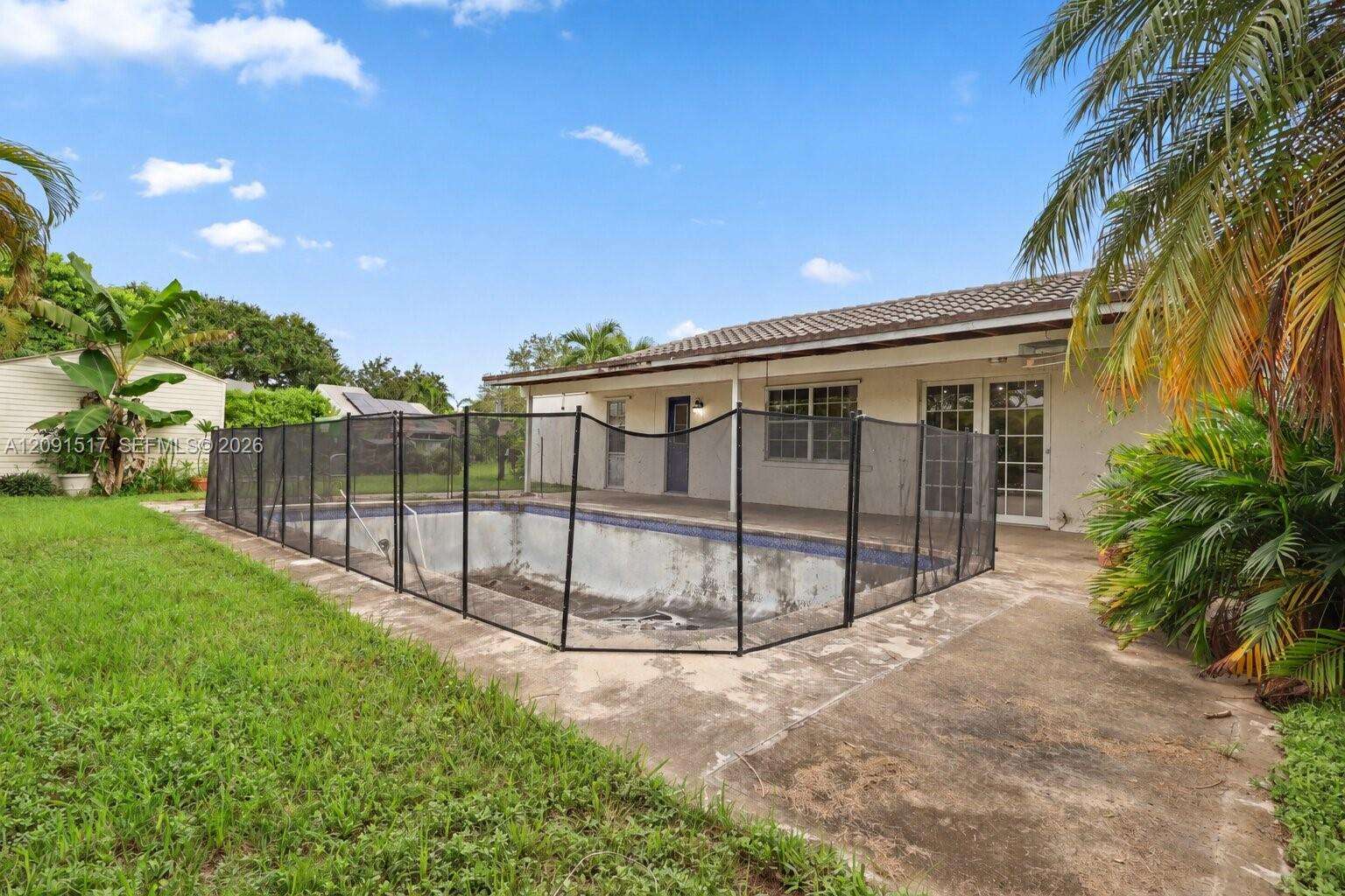 Miami | 15221 158th St N/A | Picture 32