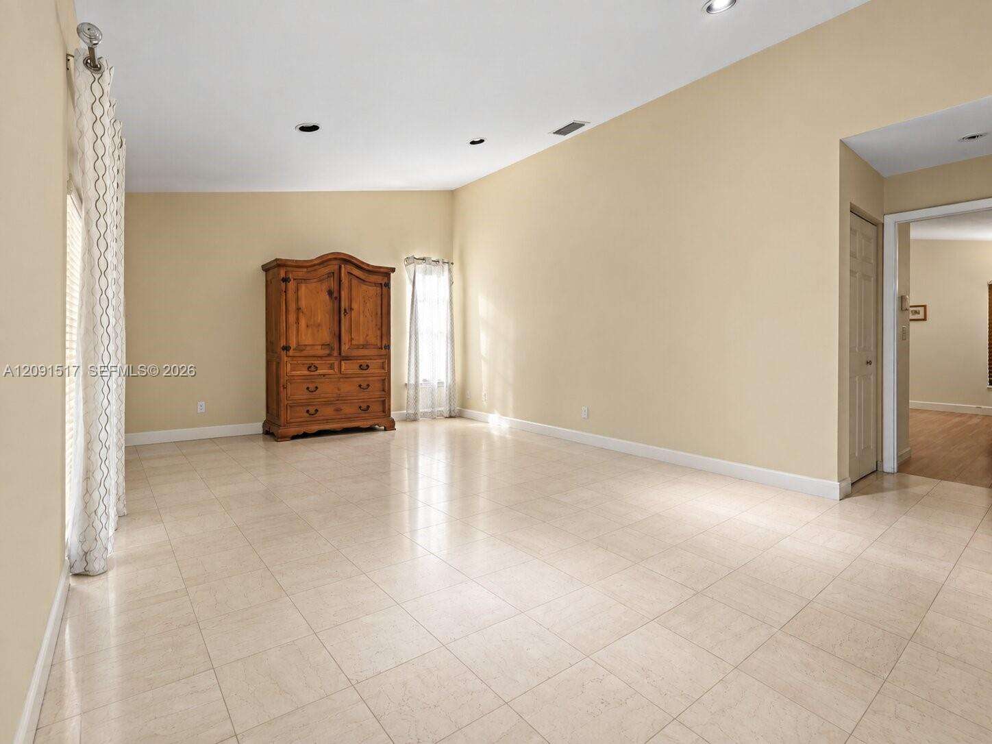 Miami | 15221 158th St N/A | Picture 5
