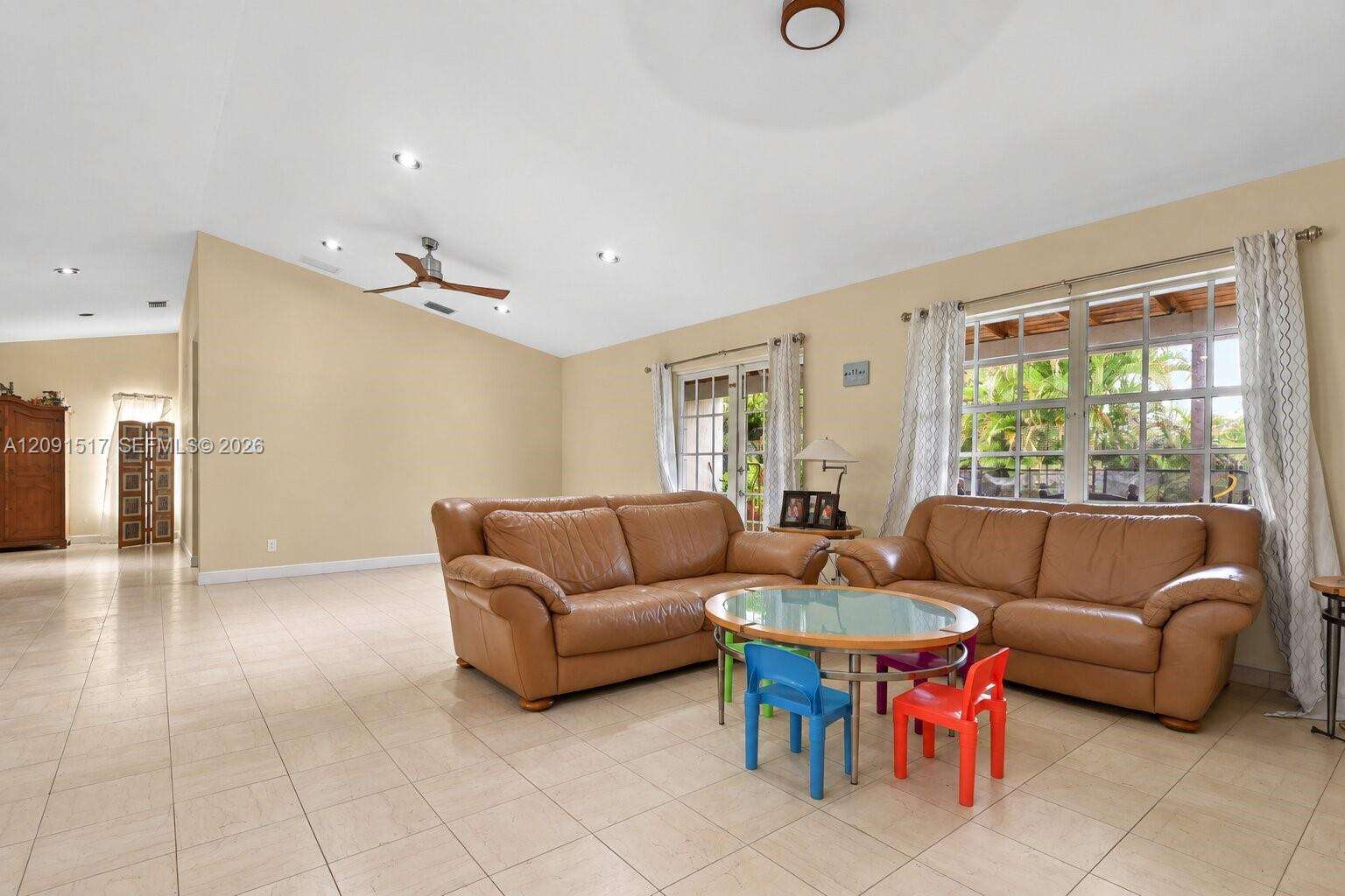 Miami | 15221 158th St N/A | Picture 6