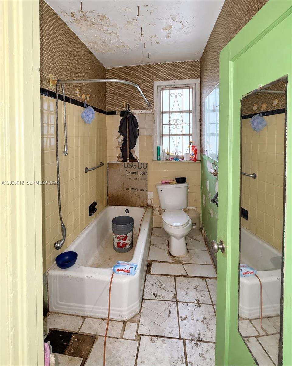 Miami | 5830 5th Ave N/A | Picture 5