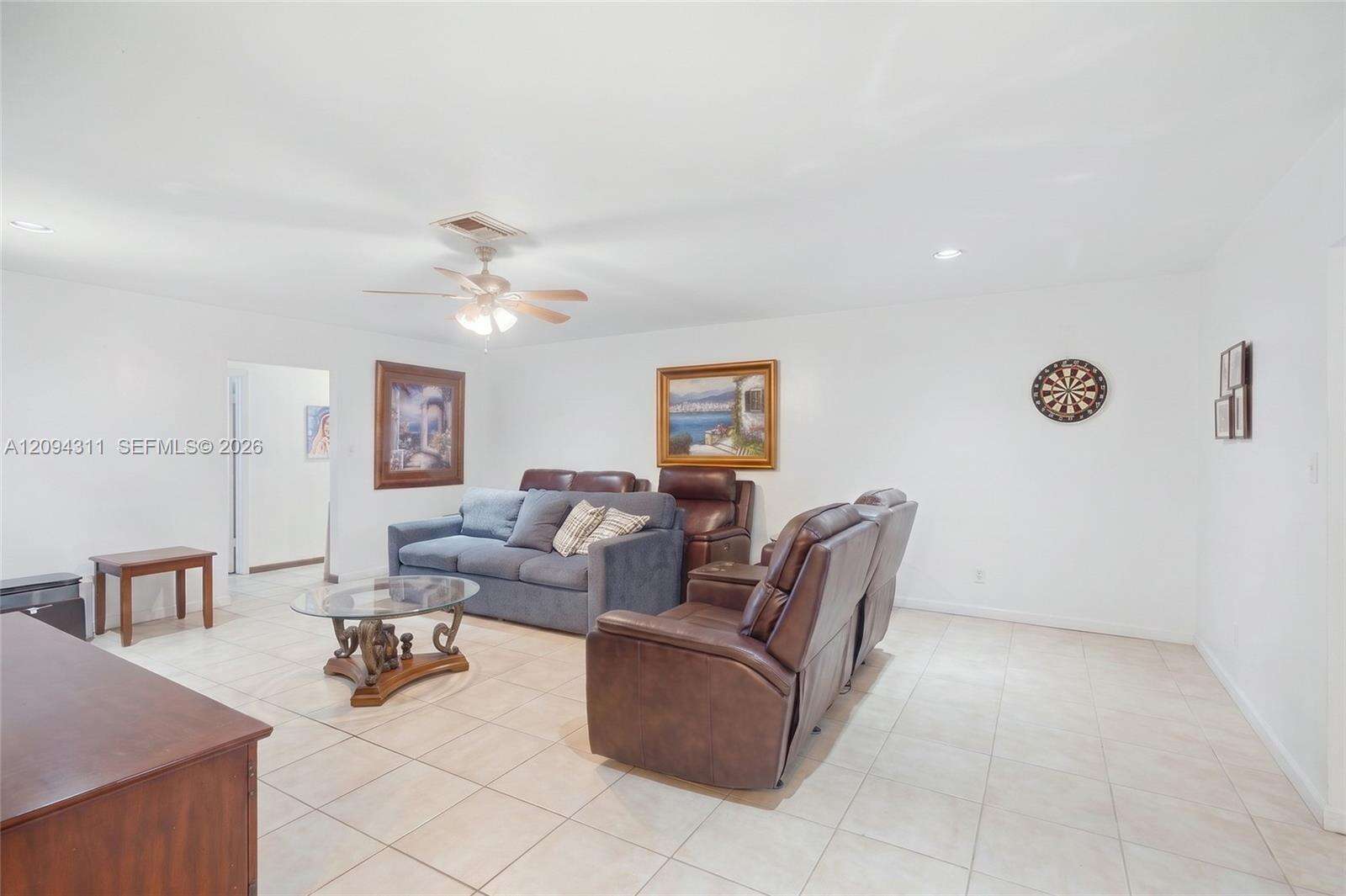 Miami | 19901 Highland Lakes Blvd N/A | Picture 17