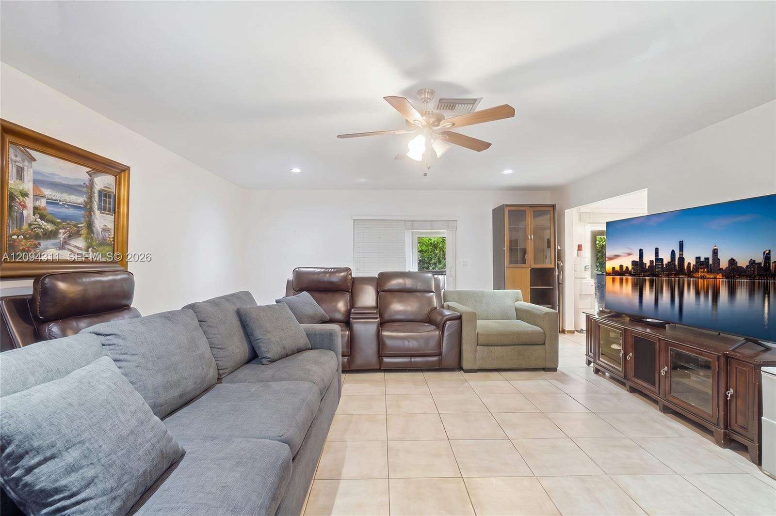 Miami | 19901 Highland Lakes Blvd N/A | Picture 18