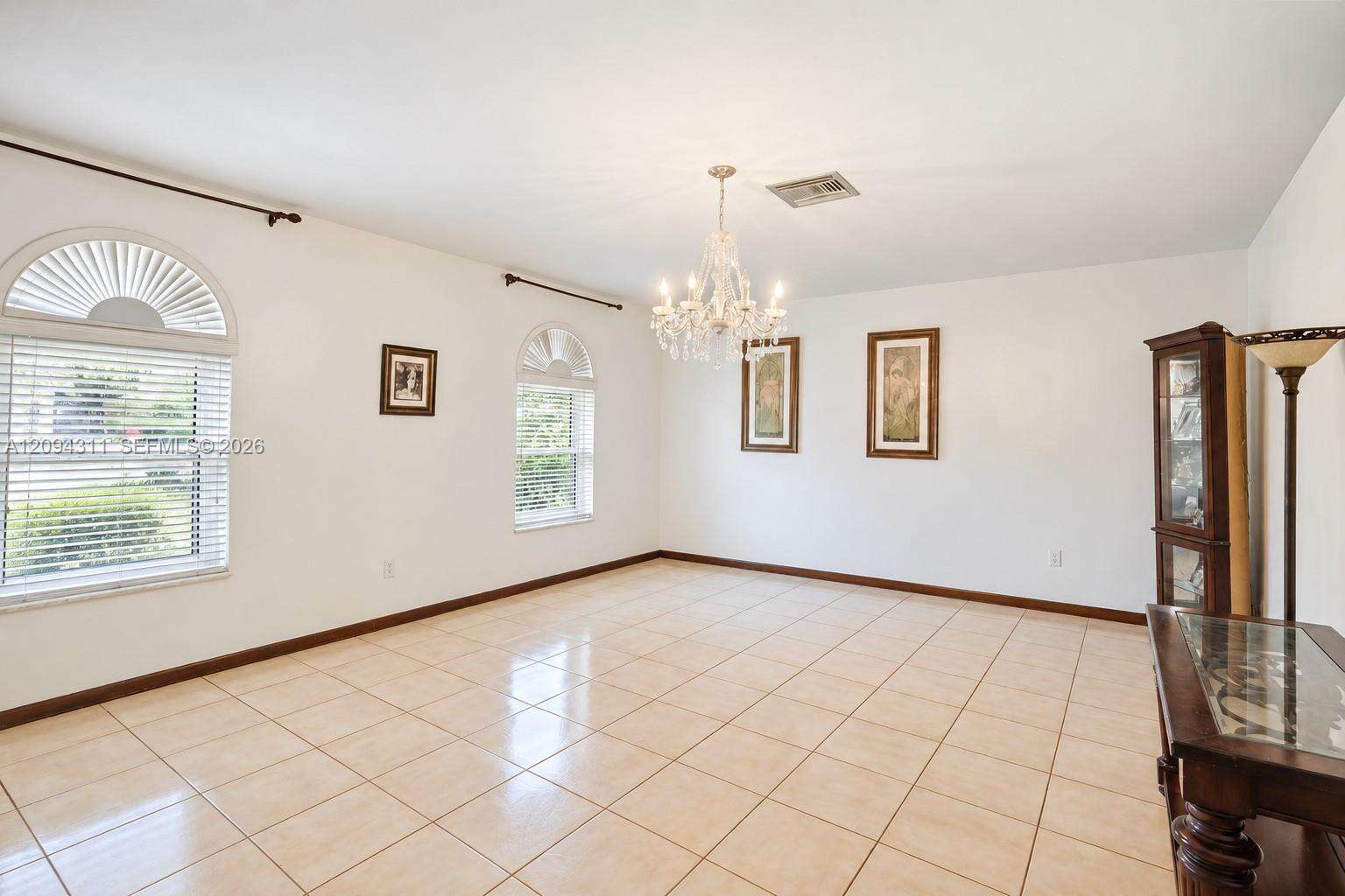 Miami | 19901 Highland Lakes Blvd N/A | Picture 21