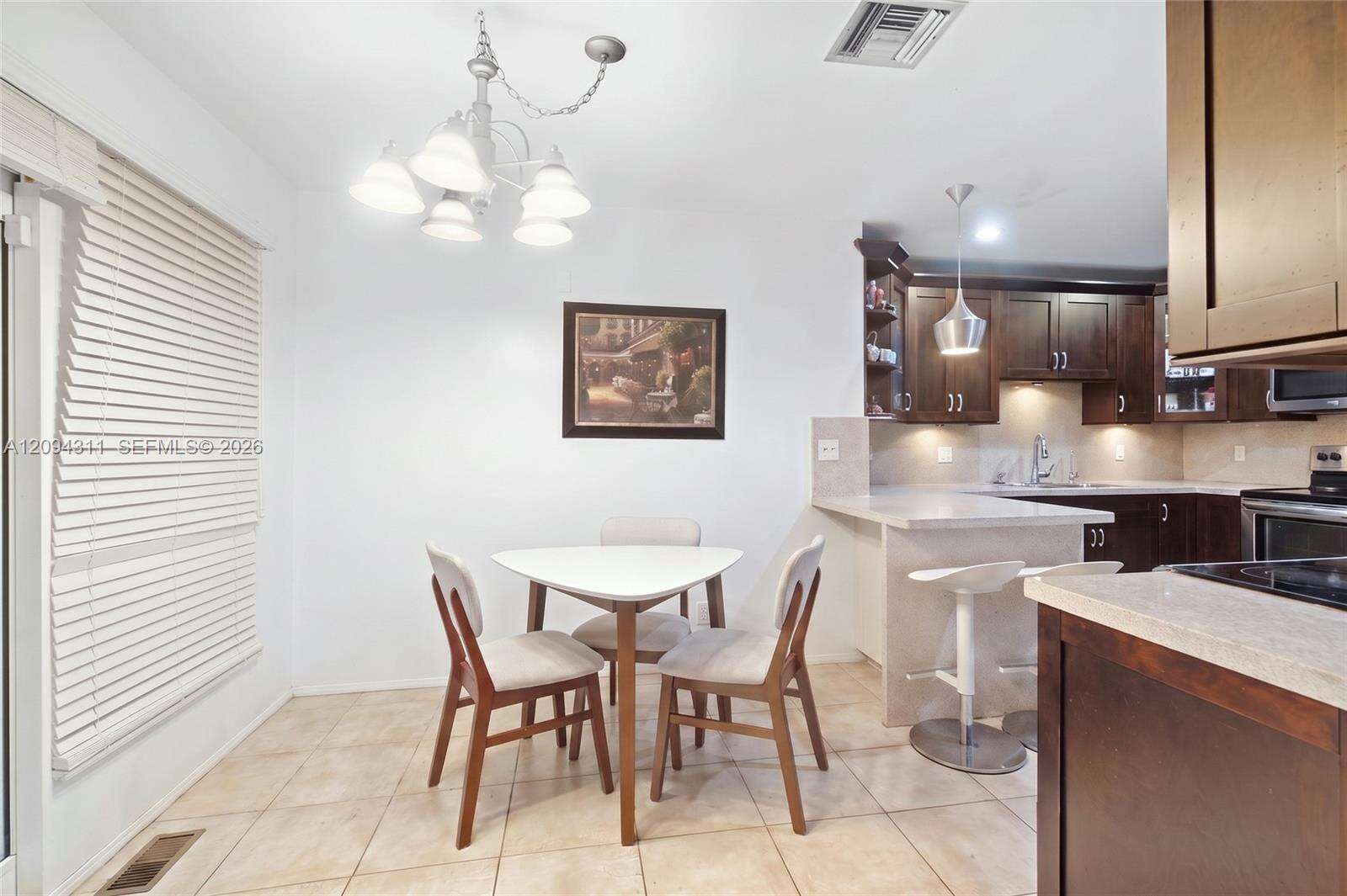 Miami | 19901 Highland Lakes Blvd N/A | Picture 24