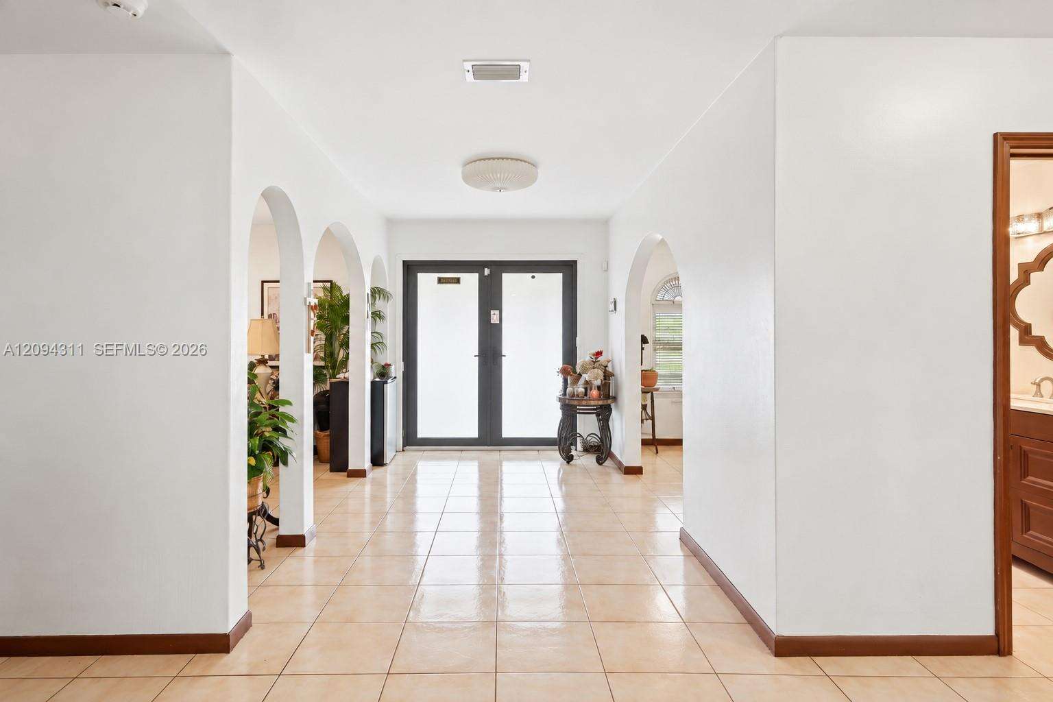 Miami | 19901 Highland Lakes Blvd N/A | Picture 9
