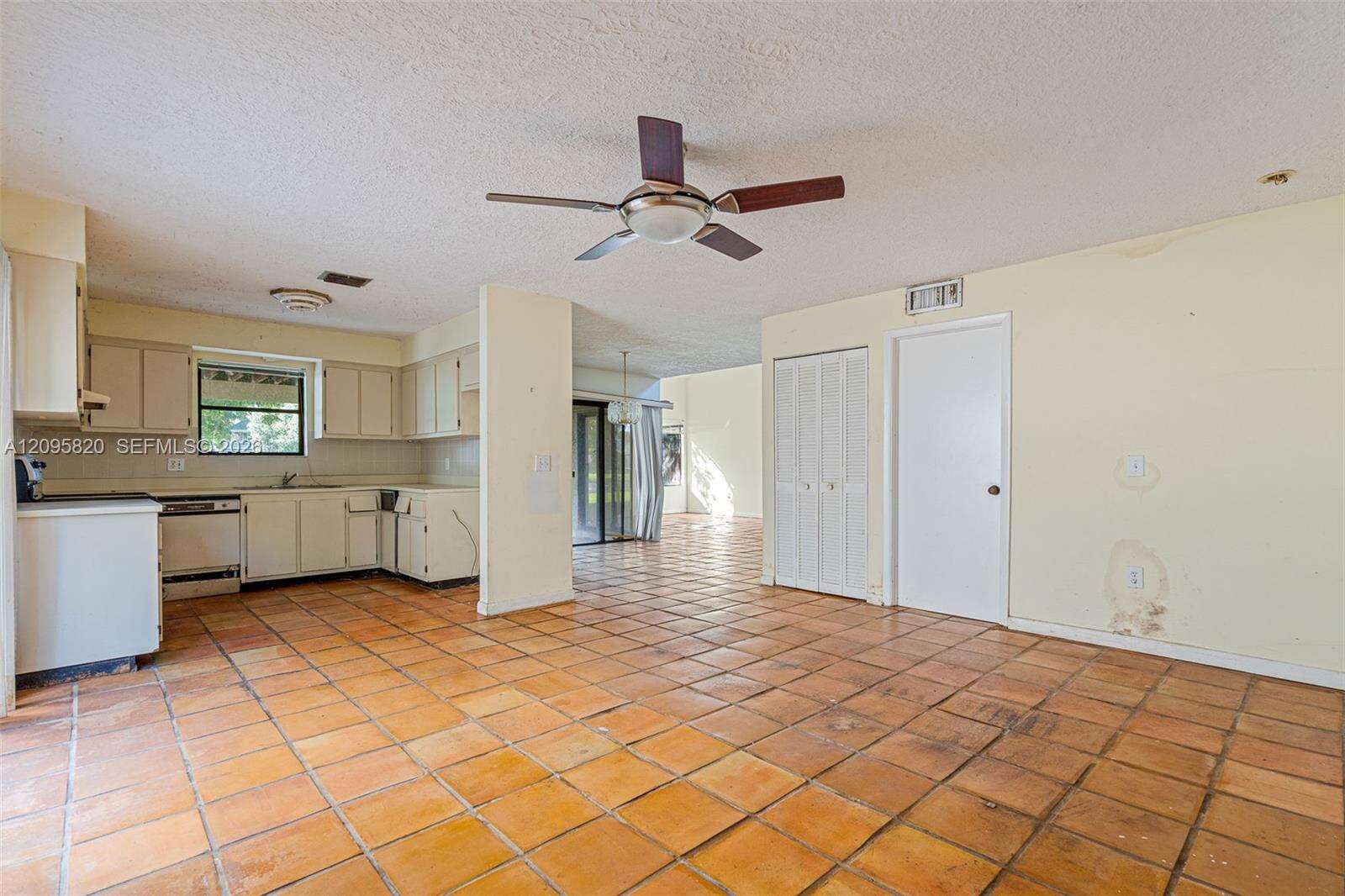 Miami | 10618 148th Ave Dr N/A | Picture 16