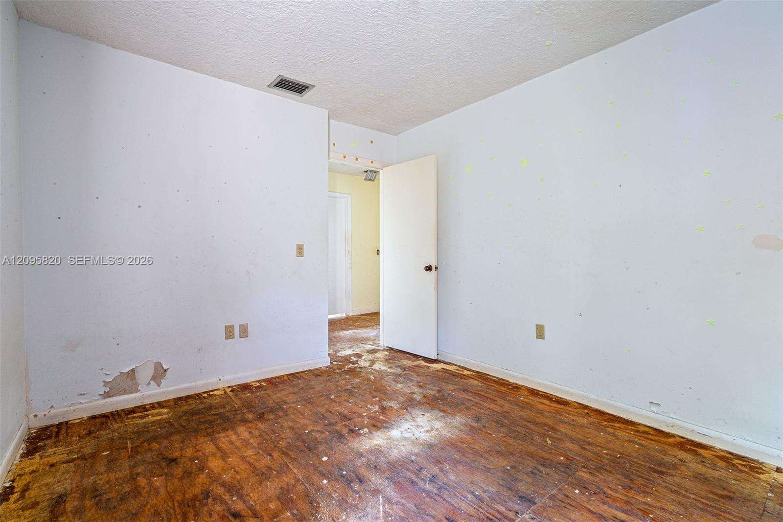 Miami | 10618 148th Ave Dr N/A | Picture 32