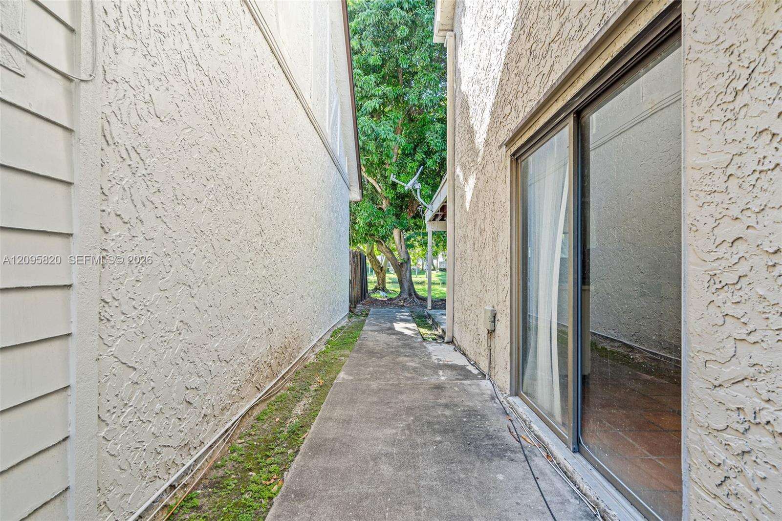 Miami | 10618 148th Ave Dr N/A | Picture 40