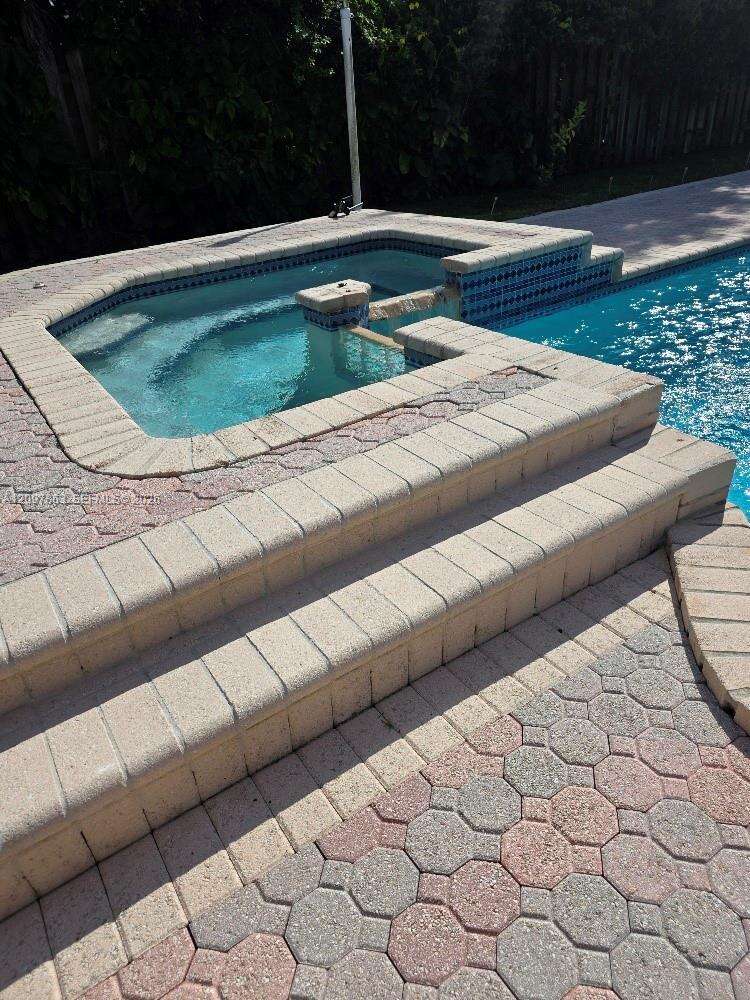 Miami | 15532 112th Ter N/A | Picture 3