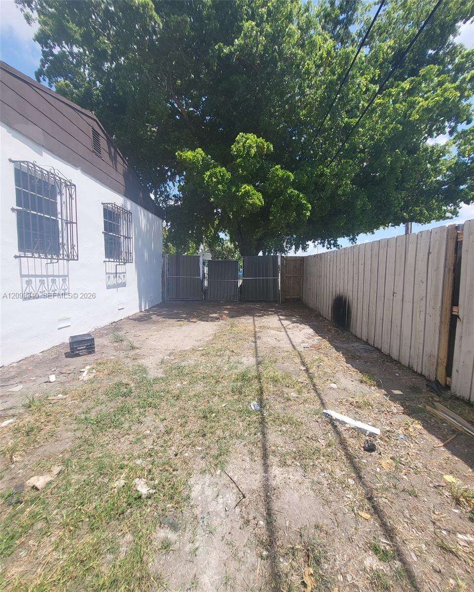 Miami | 6700 30th St N/A | Picture 2