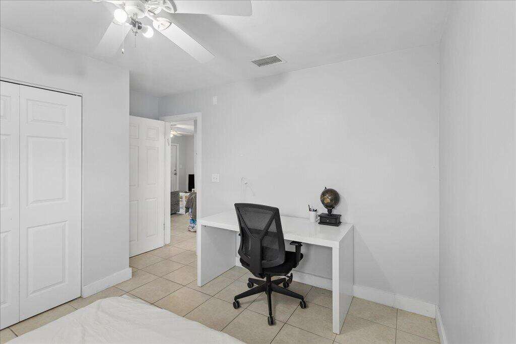 Oakland Park | 411 52nd N/A | Picture 14