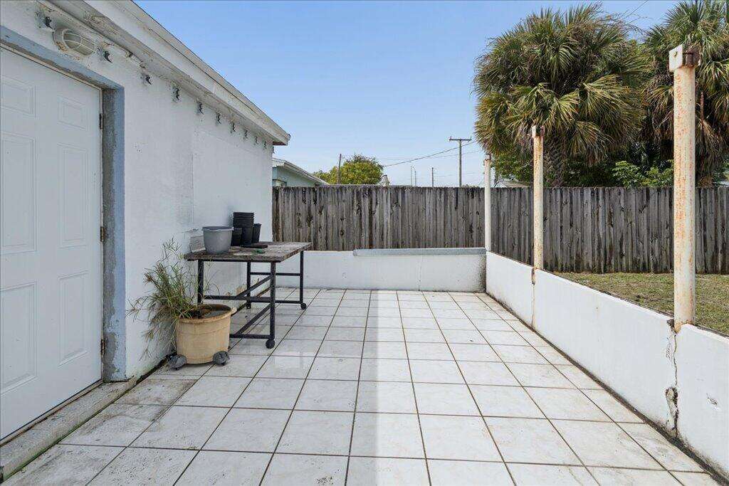Oakland Park | 411 52nd N/A | Picture 19