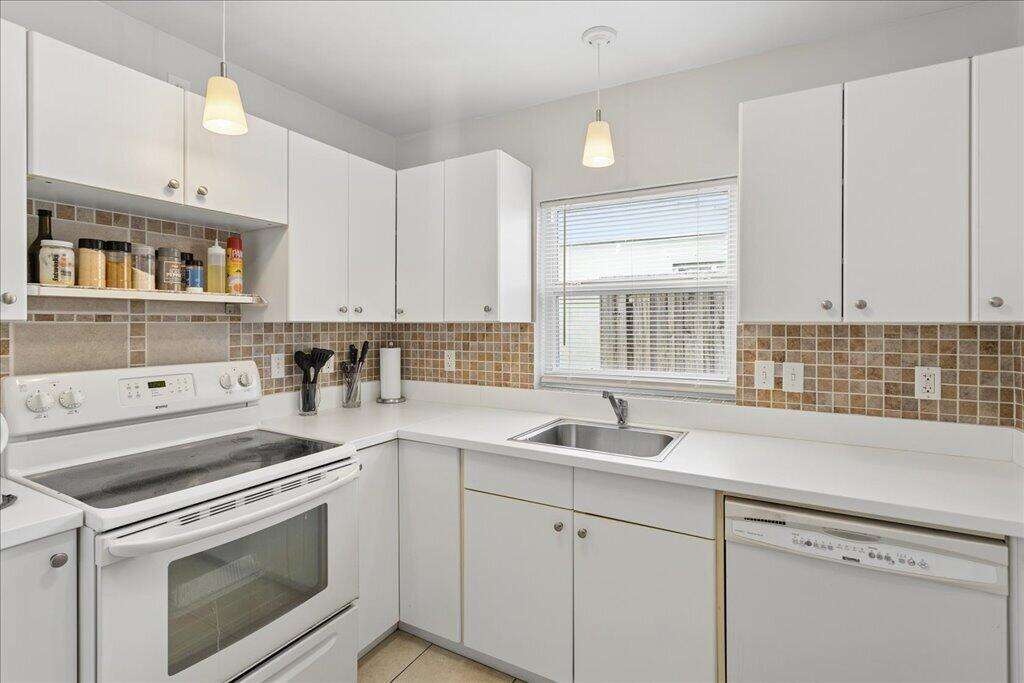 Oakland Park | 411 52nd N/A | Picture 7