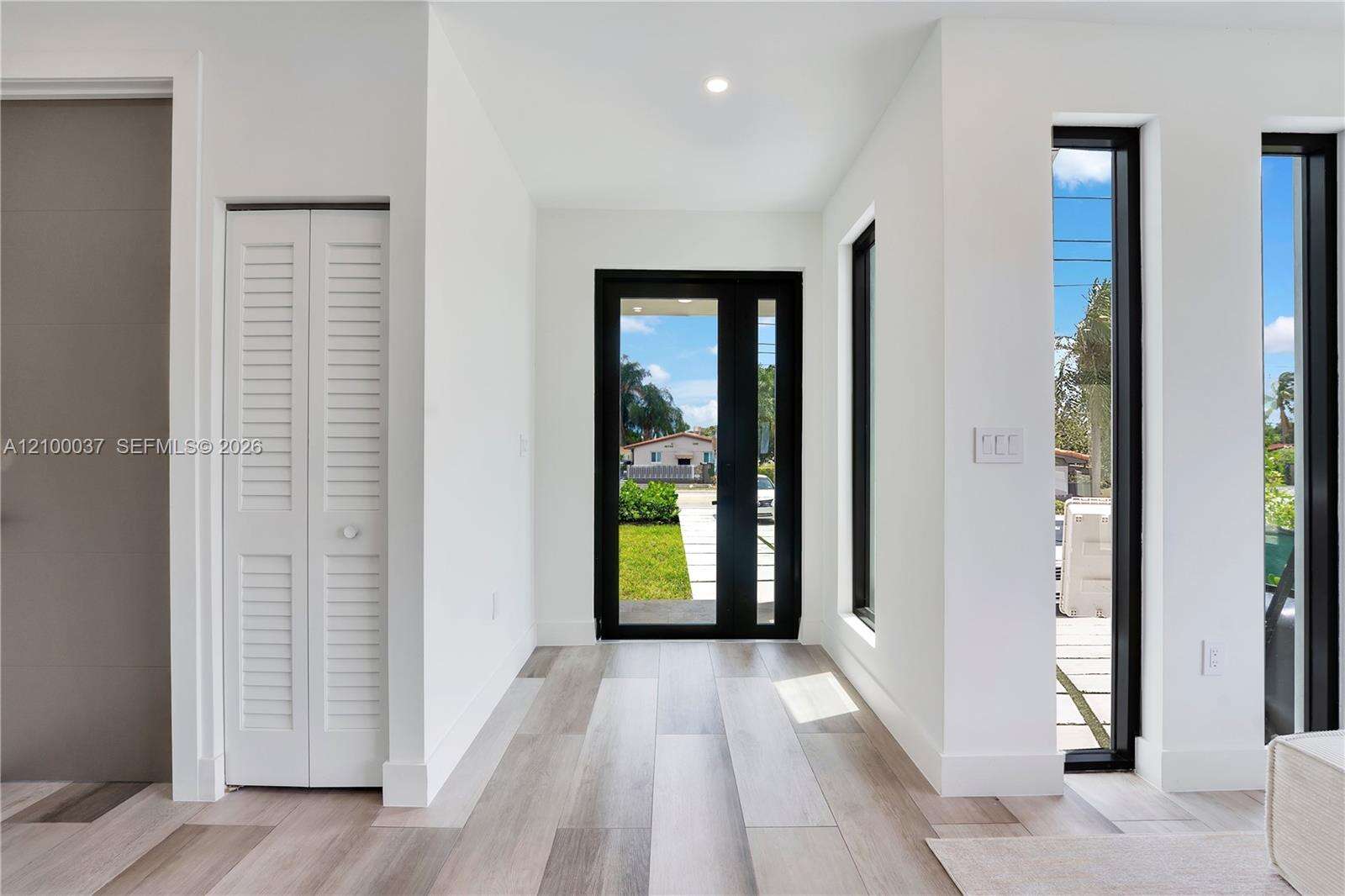 Hollywood | 2665 Johnson St N/A | Picture 2