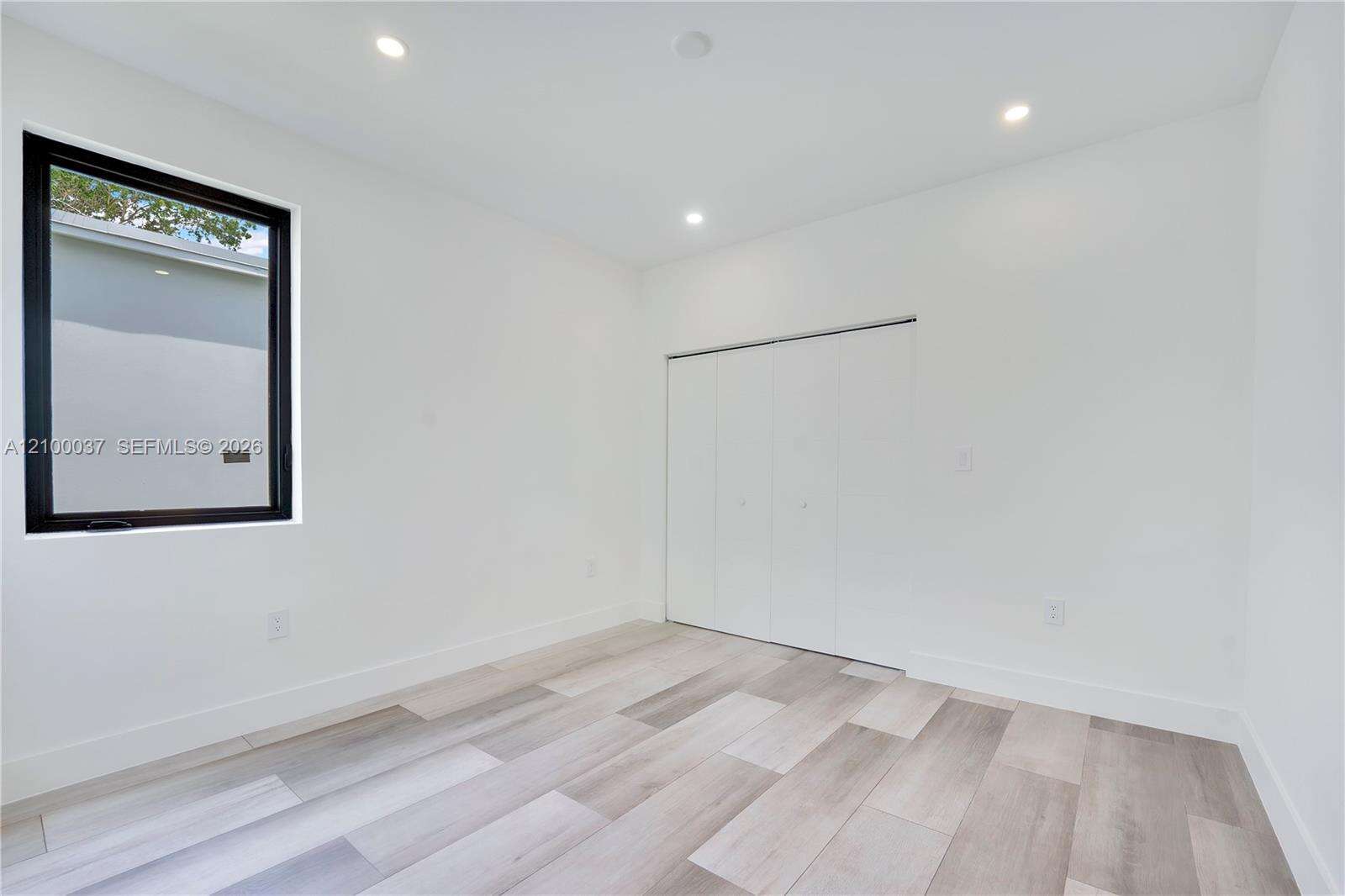 Hollywood | 2665 Johnson St N/A | Picture 19