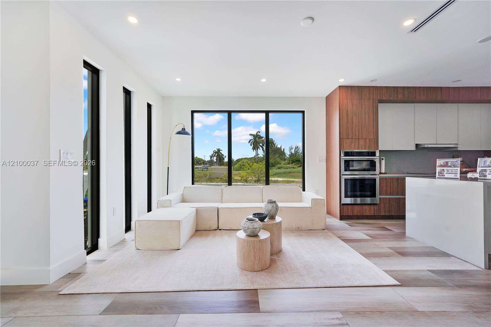 Hollywood | 2665 Johnson St N/A | Picture 3