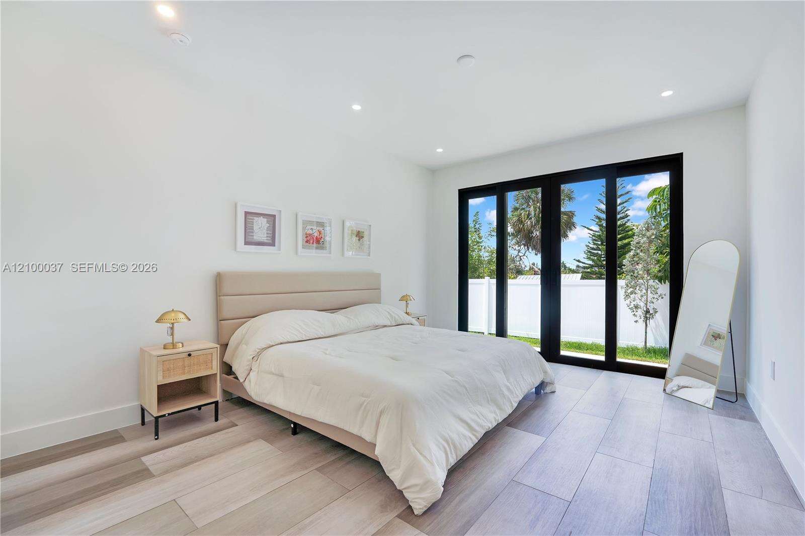Hollywood | 2665 Johnson St N/A | Picture 22