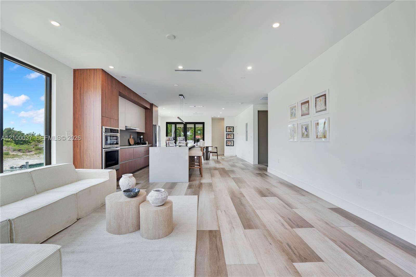 Hollywood | 2665 Johnson St N/A | Picture 5