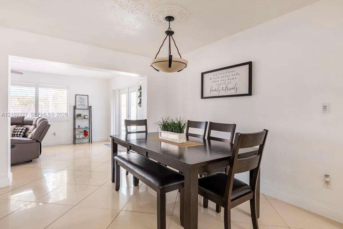 Pembroke Pines | 10911 Taft St N/A | Picture 8