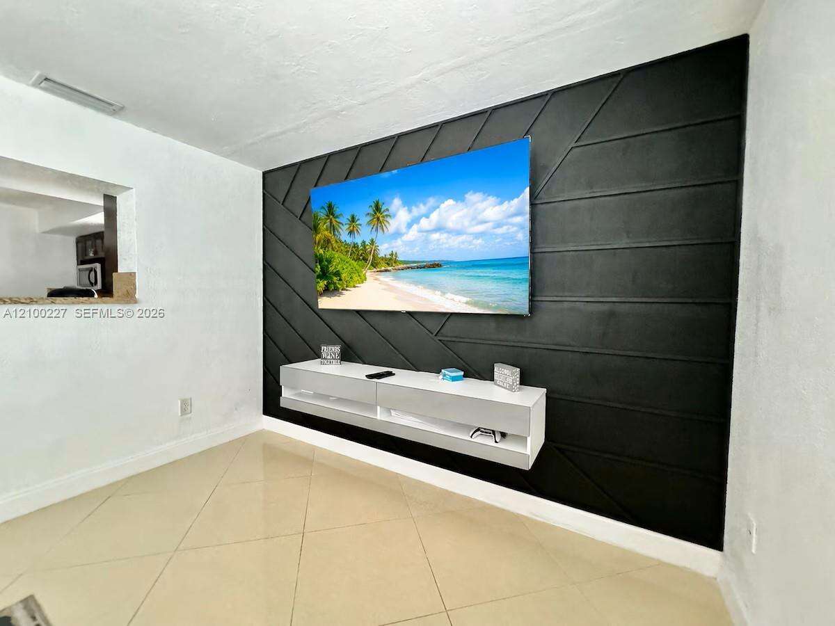 Pembroke Pines | 10911 Taft St N/A | Picture 9