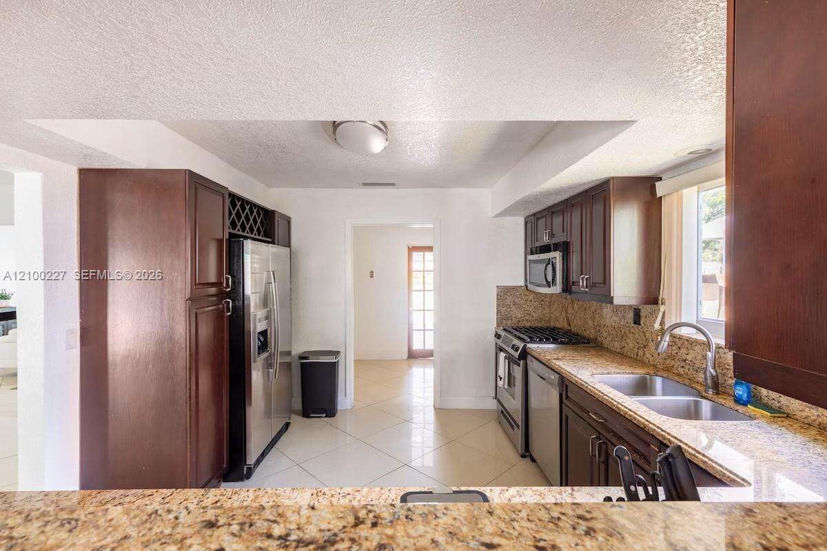 Pembroke Pines | 10911 Taft St N/A | Picture 10