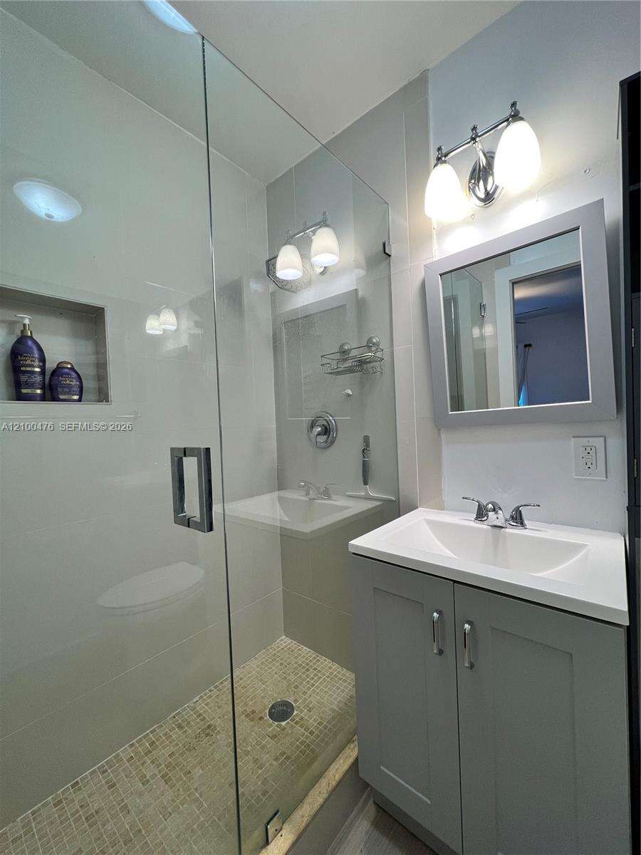 Miami | 5801 53rd Ter N/A | Picture 9