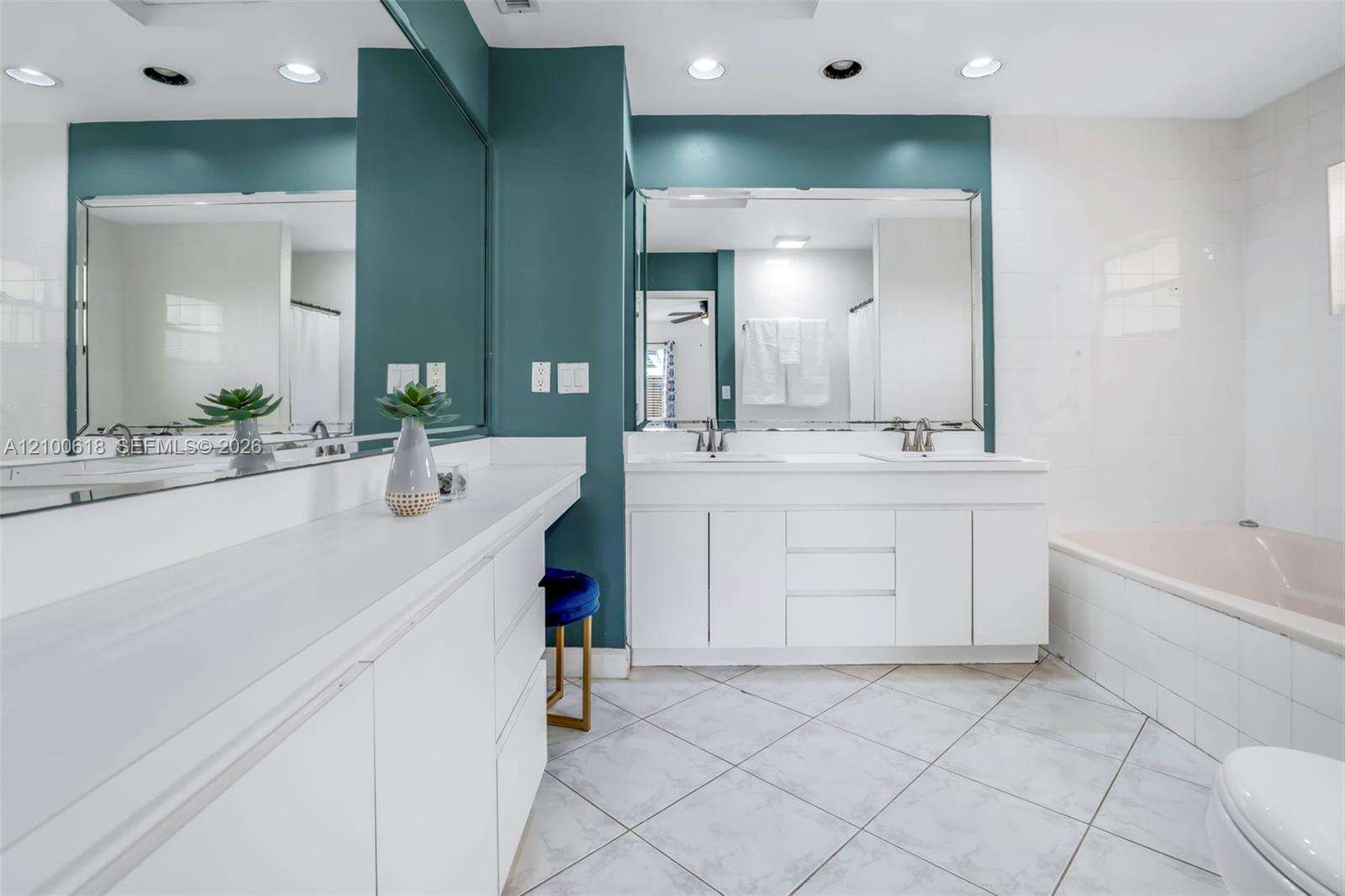 Hollywood | 3225 Arthur Ter N/A | Picture 20
