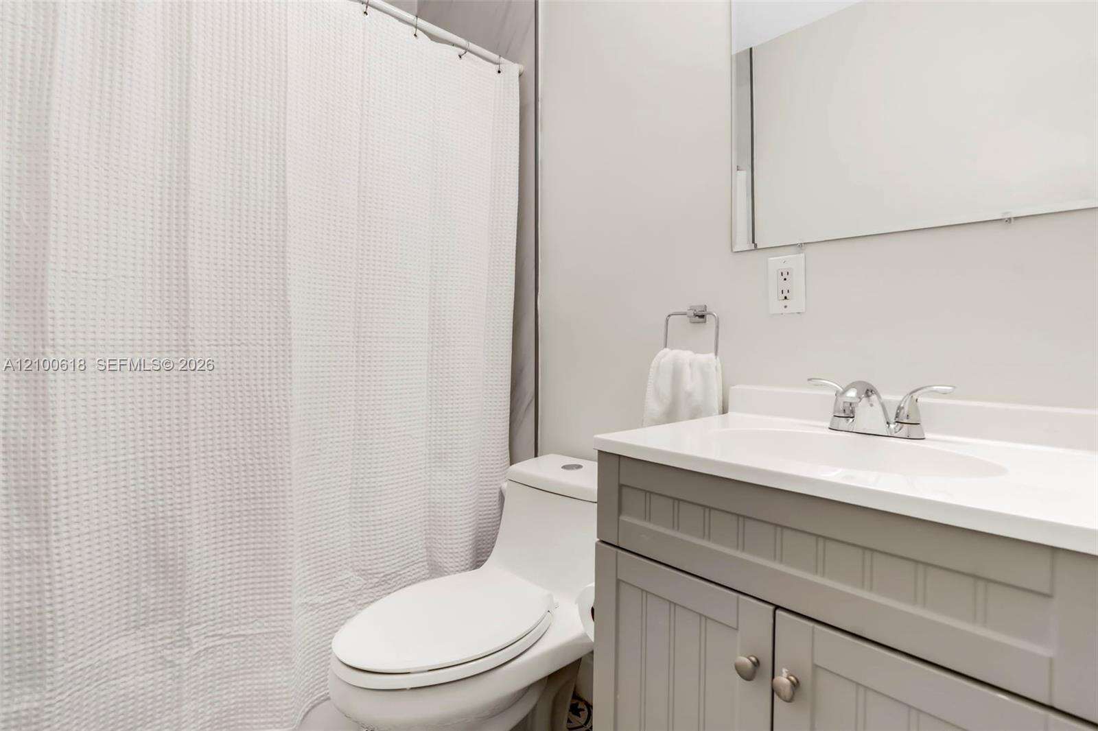 Hollywood | 3225 Arthur Ter N/A | Picture 25