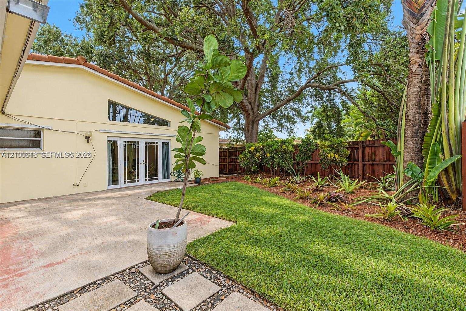 Hollywood | 3225 Arthur Ter N/A | Picture 27
