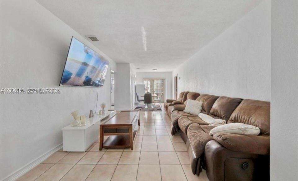 Miami | 5300 6th St N/A | Picture 8
