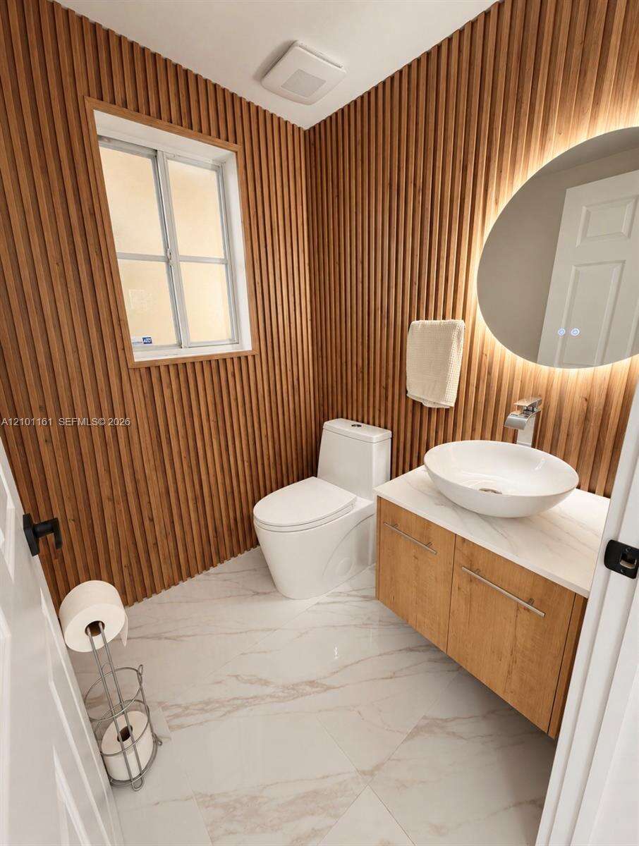 Miami | 16065 86th Ln N/A | Picture 12