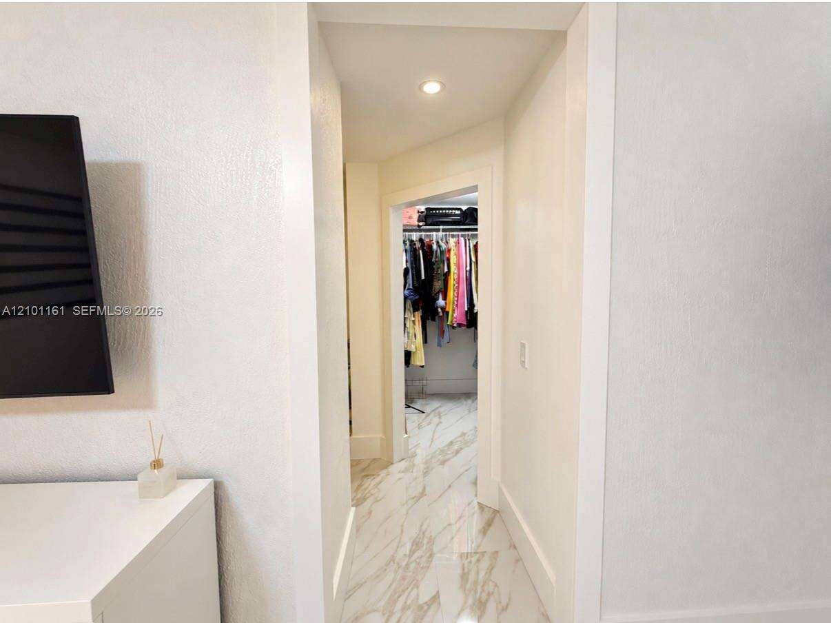 Miami | 16065 86th Ln N/A | Picture 32