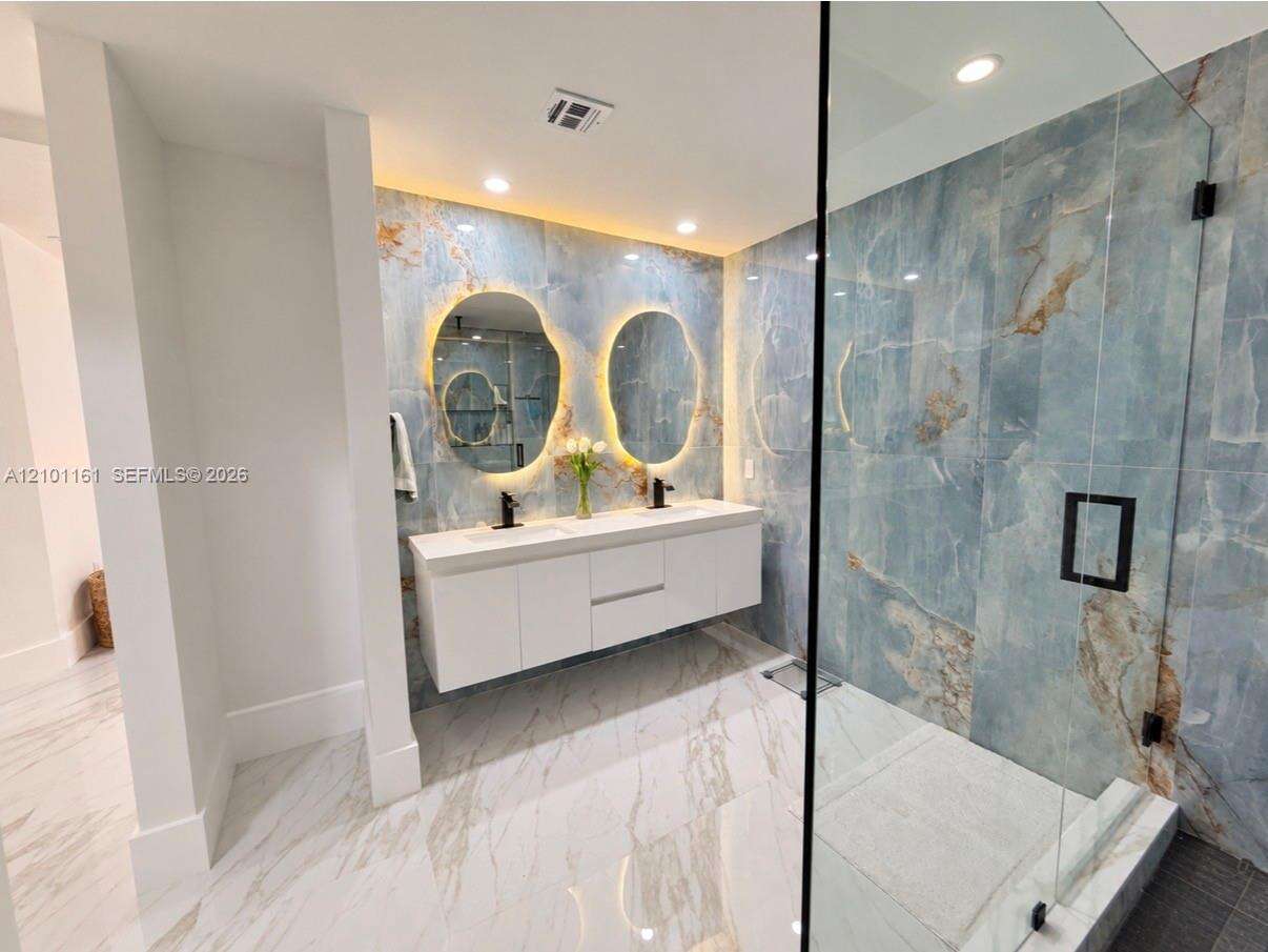 Miami | 16065 86th Ln N/A | Picture 36
