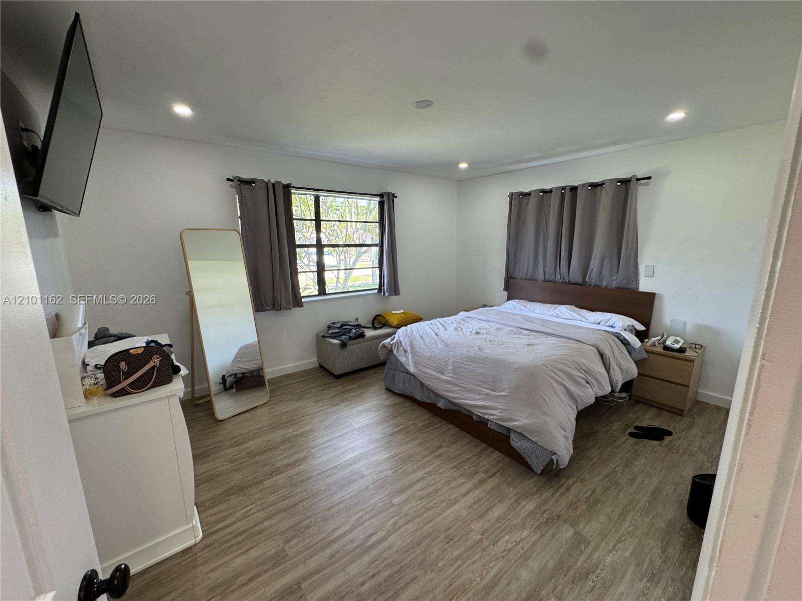 Miami | 9840 166th St N/A | Picture 14