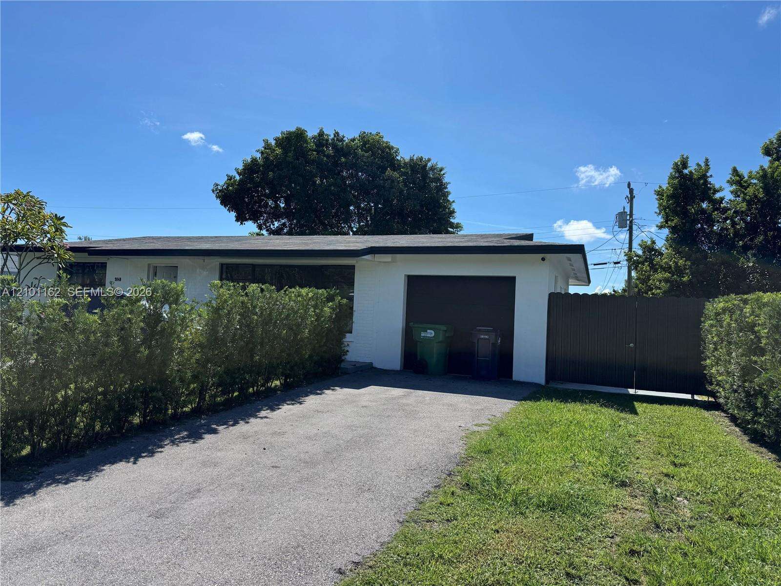 Miami | 9840 166th St N/A | Picture 3