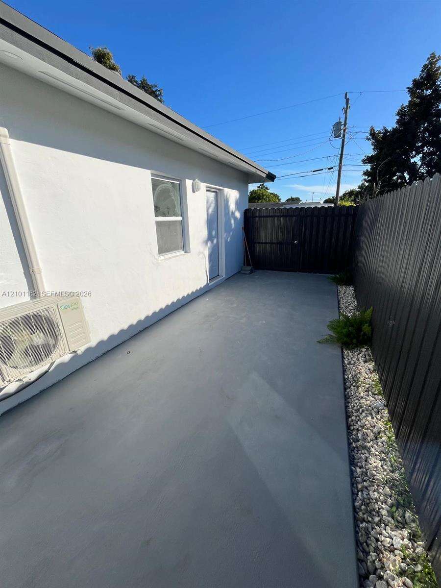 Miami | 9840 166th St N/A | Picture 29