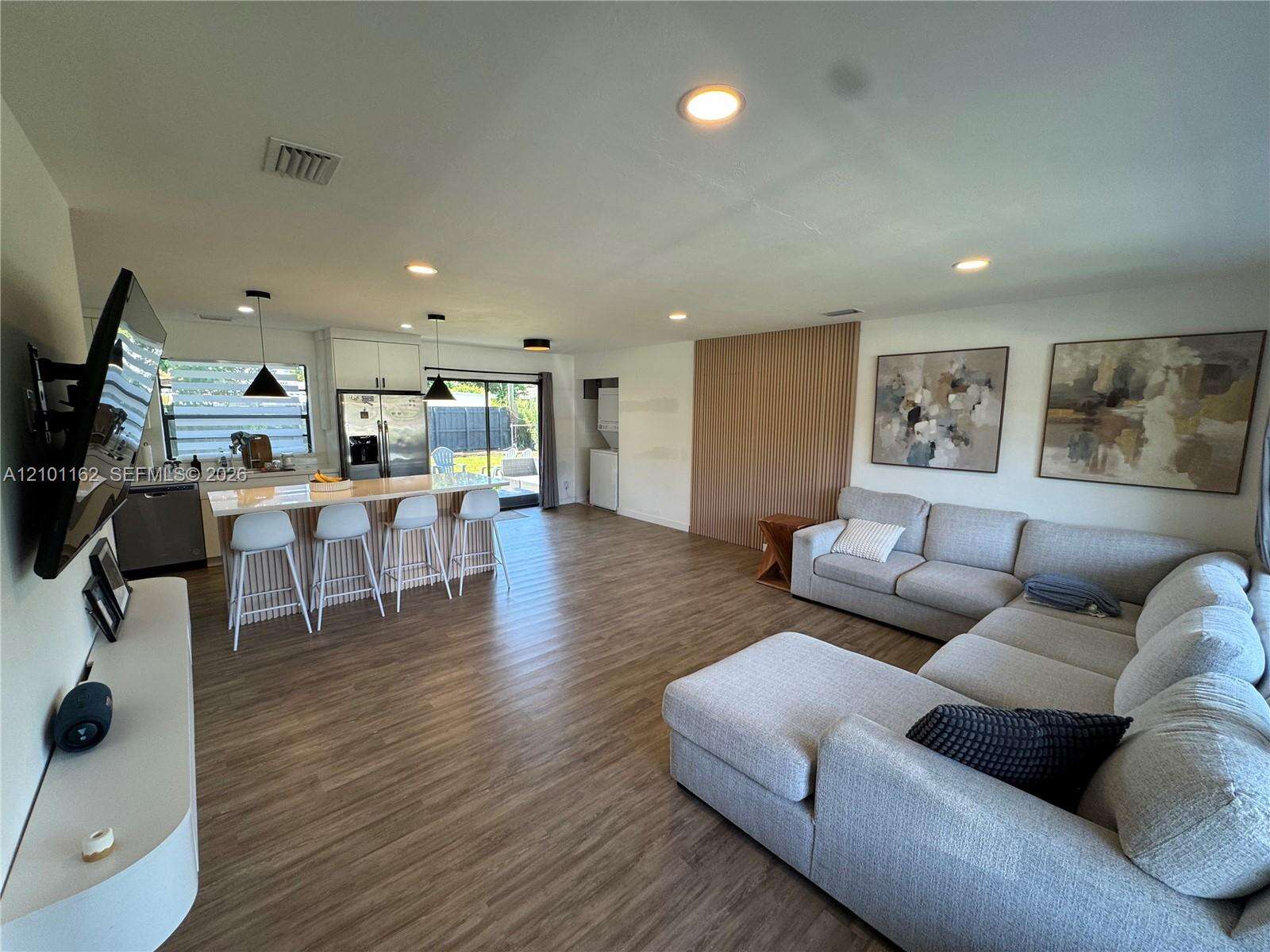 Miami | 9840 166th St N/A | Picture 5