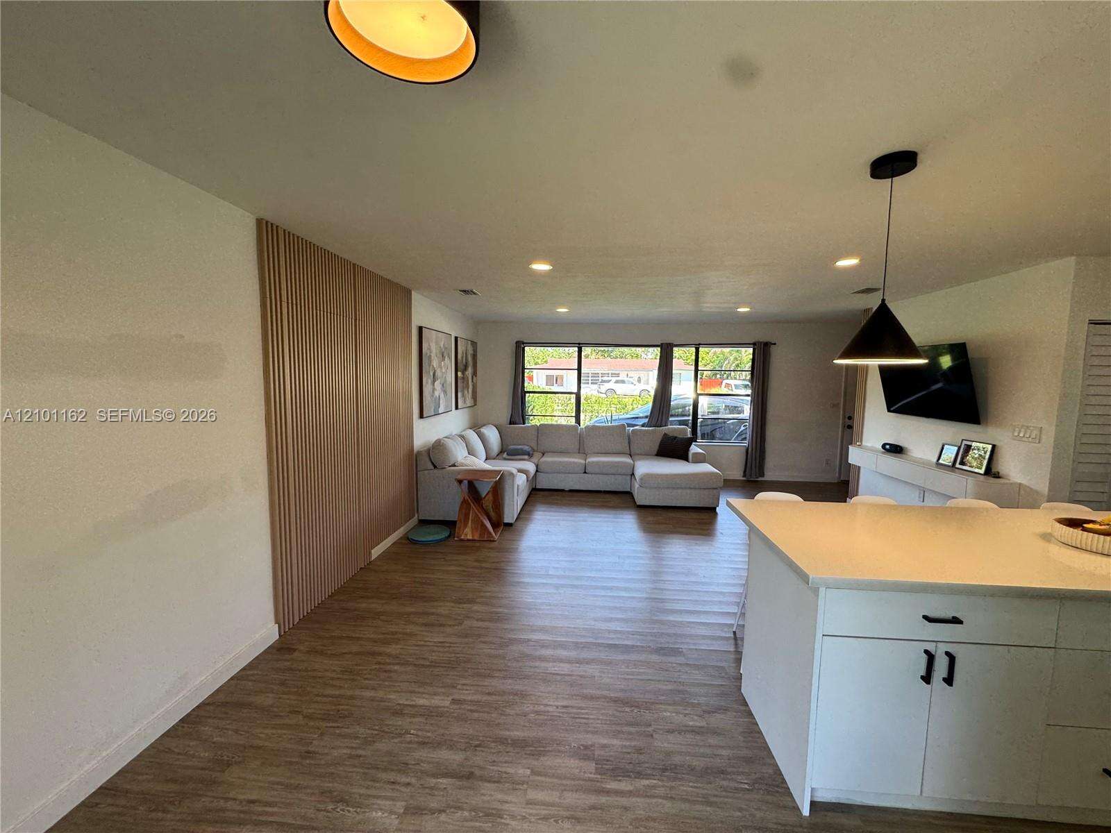 Miami | 9840 166th St N/A | Picture 7