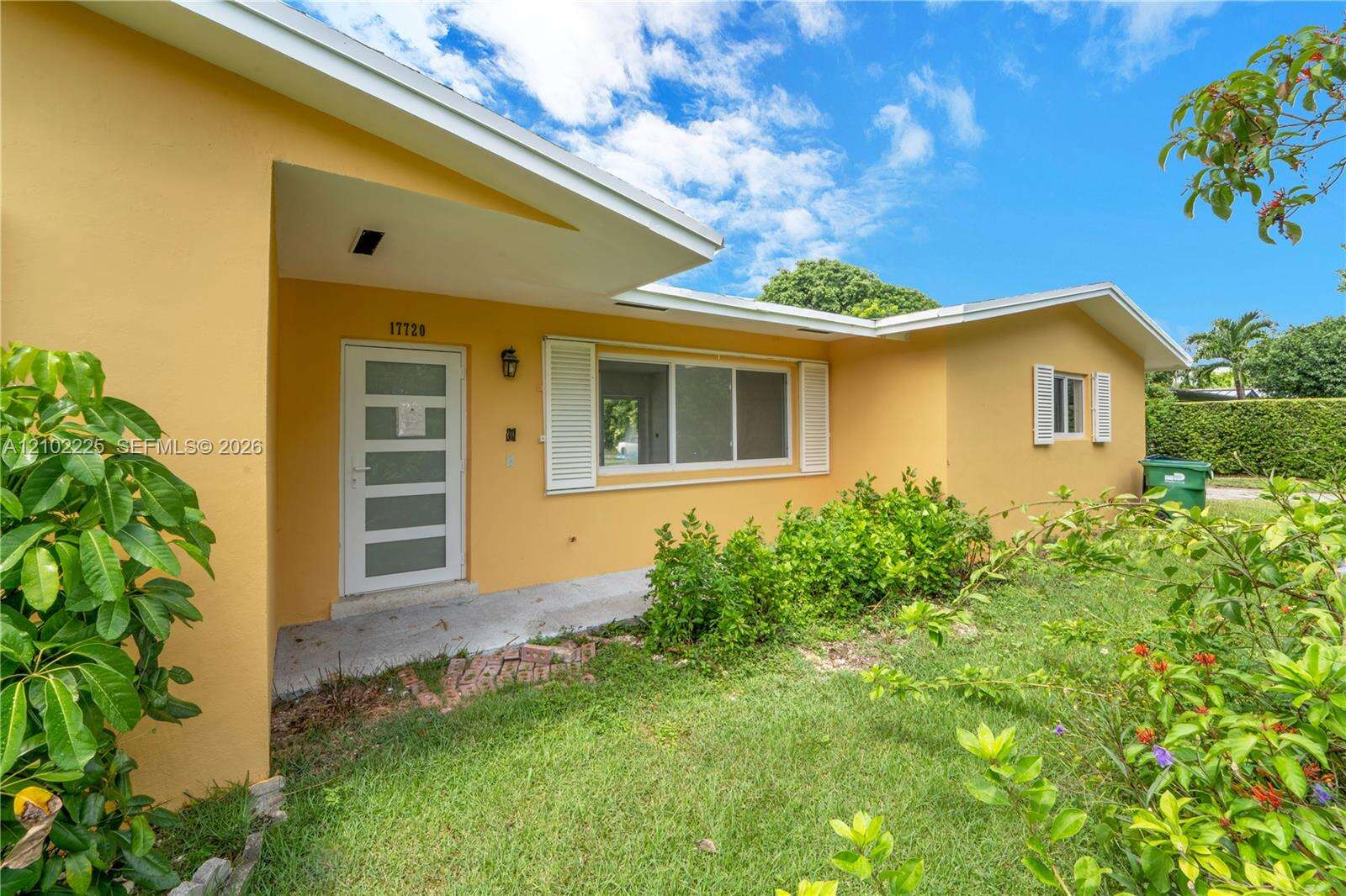 Palmetto Bay | 17720 89th Ct N/A | Picture 1