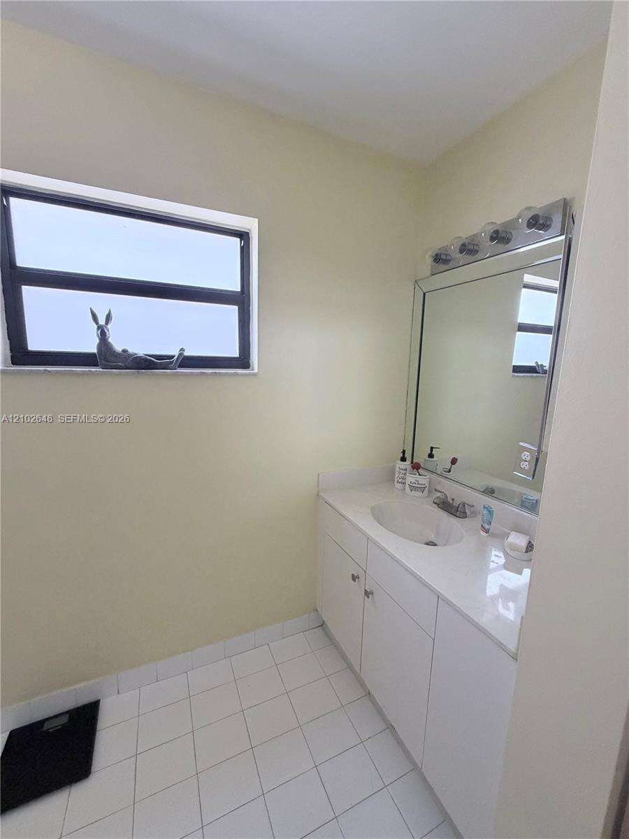 Hialeah |   N/A | Picture 14