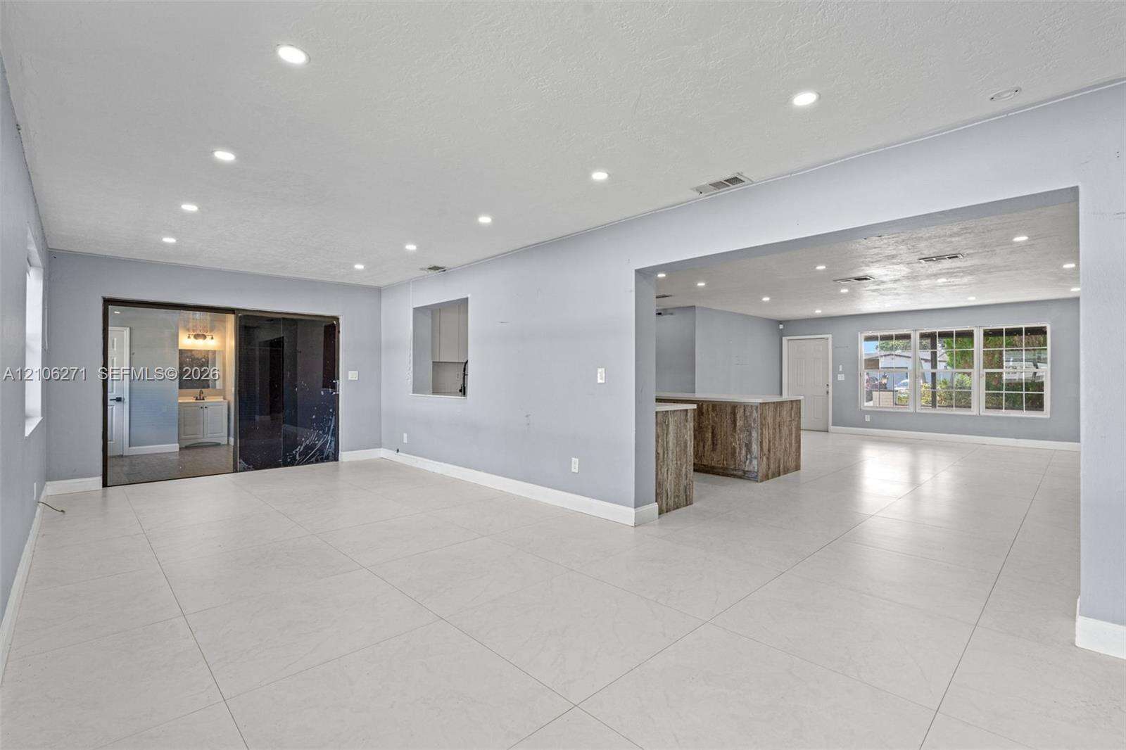 Pembroke Pines | 11041 21st St N/A | Picture 19