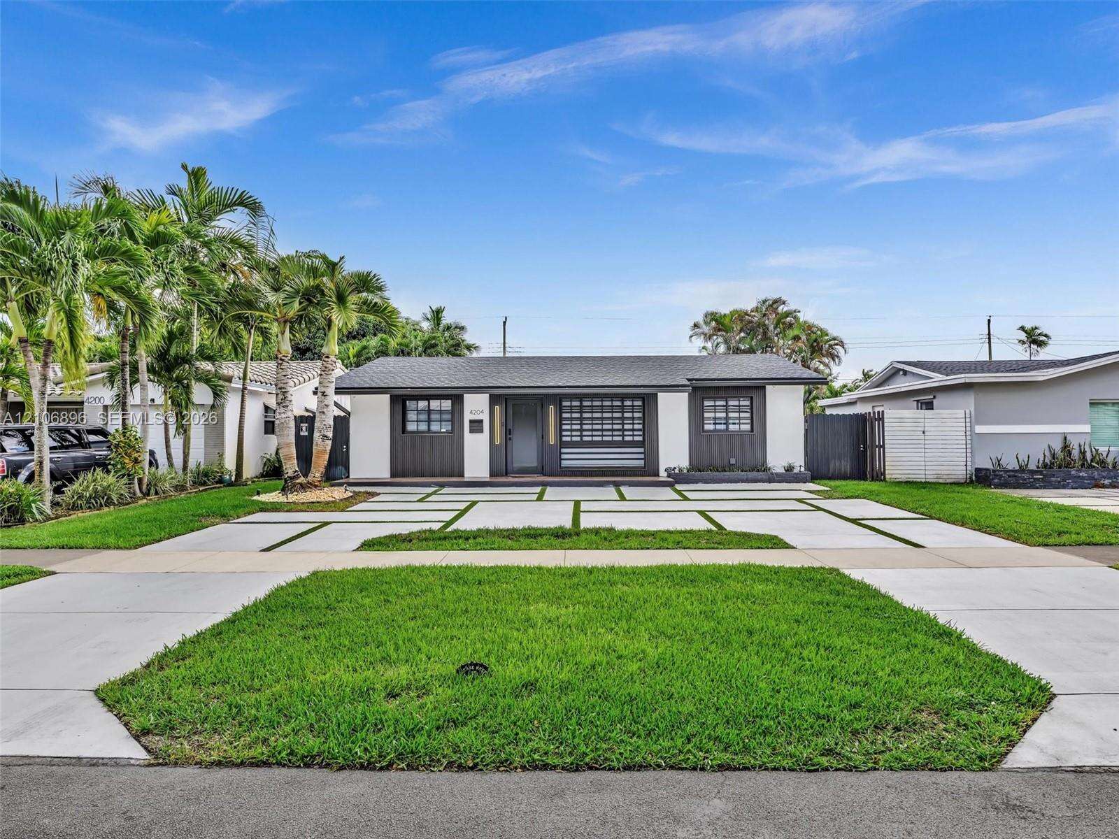 Hollywood | 4204 Van Buren St N/A | Picture 1